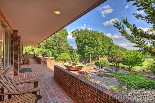 172 Tuckertown Road, New London, NC 28127