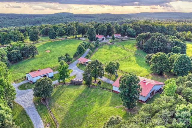 172 Tuckertown Road, New London, NC 28127