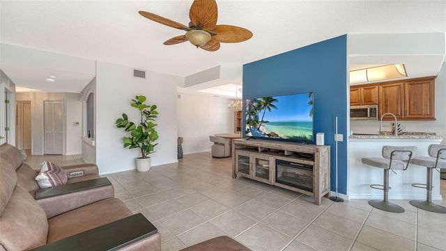 4469 CINNAMON DRIVE 2505, Sarasota, FL 34238