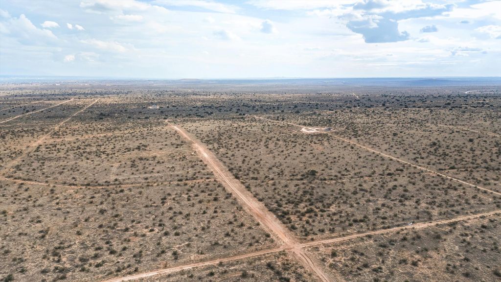 Fletcher Road NE, Rio Rancho, NM 87144