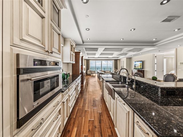3910 GULF BOULEVARD 400, St Pete Beach, FL 33706