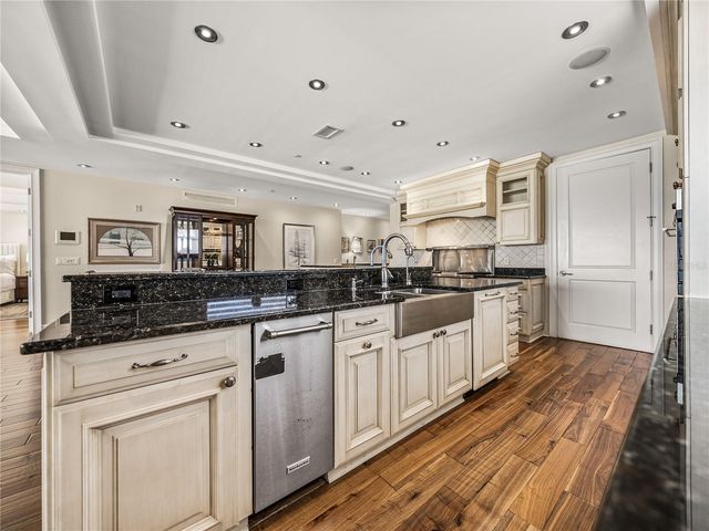 3910 GULF BOULEVARD 400, St Pete Beach, FL 33706