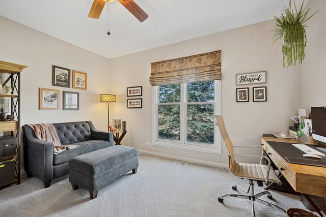 24963 N Abbey Glenn Drive, Hawthorn Woods, IL 60047