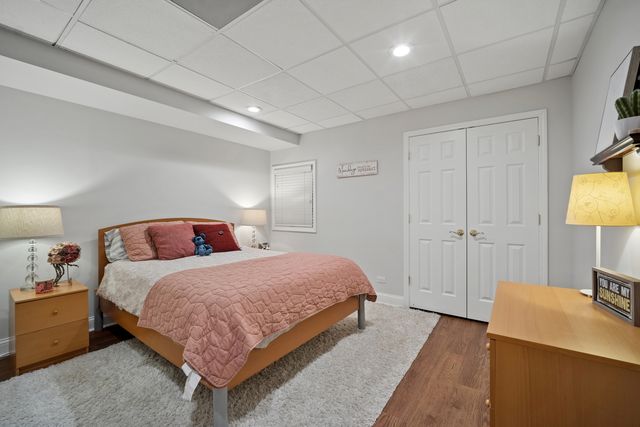 24963 N Abbey Glenn Drive, Hawthorn Woods, IL 60047