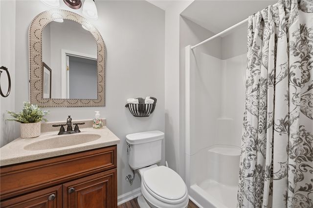 4041 Rustic Woods Dr, Jefferson Hills, PA 15025