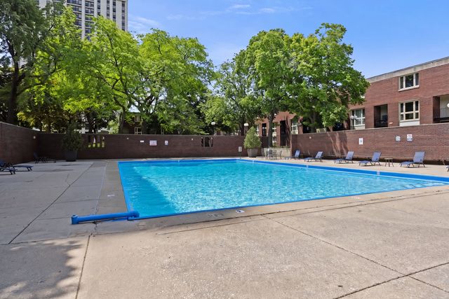 2605 S Indiana Avenue 1007, Chicago, IL 60616