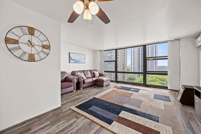2605 S Indiana Avenue 1007, Chicago, IL 60616