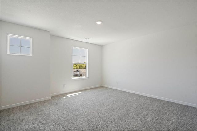 10306 Tuscany Parkway, Peculiar, MO 64078