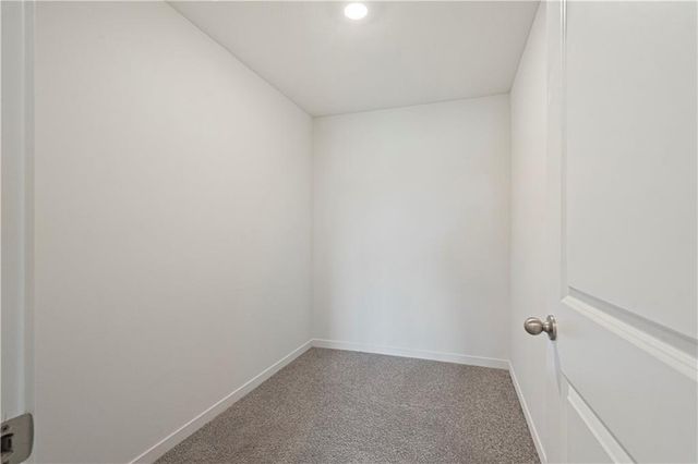 10306 Tuscany Parkway, Peculiar, MO 64078