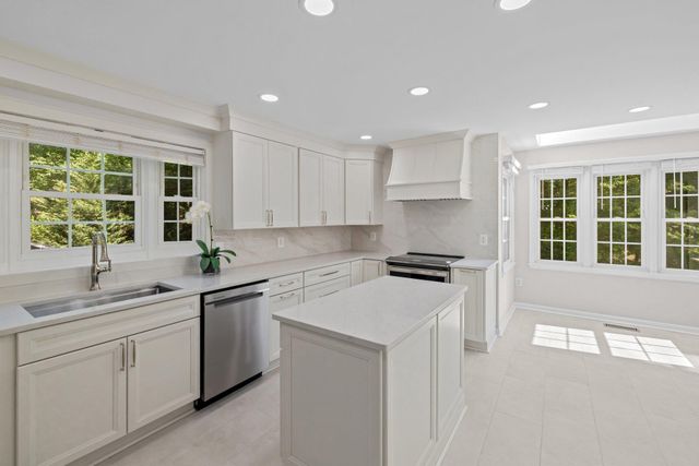 6609 HEIDI CT, Mclean, VA 22101