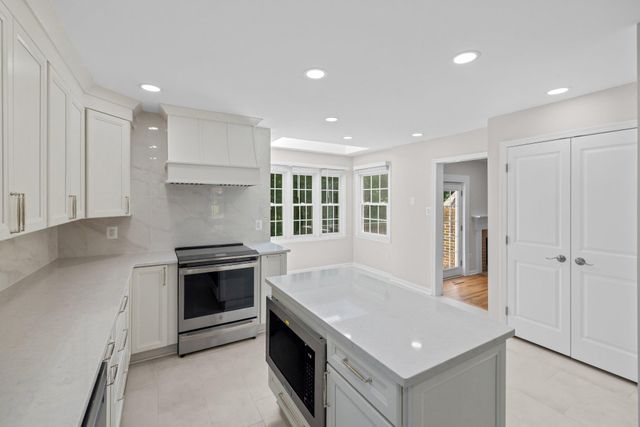 6609 HEIDI CT, Mclean, VA 22101