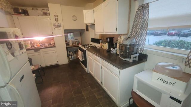 381 S SIMPSON ST, York, PA 17403