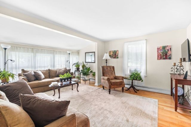 187 Low St 1, Newburyport, MA 01950