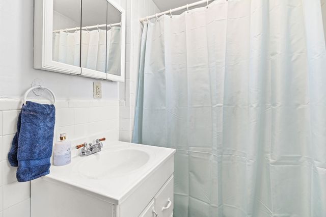 187 Low St 1, Newburyport, MA 01950