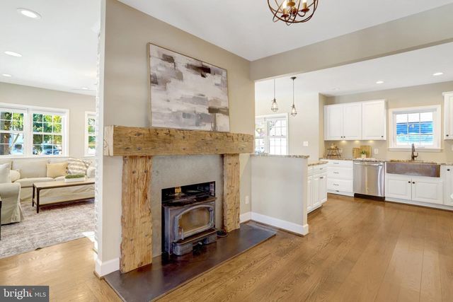 6940 CAVALIER TRL, Falls Church, VA 22042