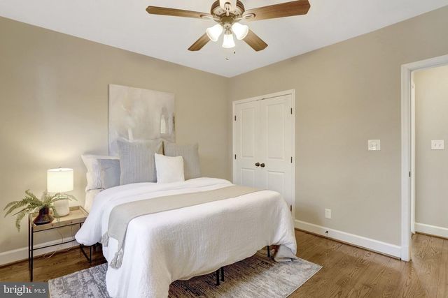 6940 CAVALIER TRL, Falls Church, VA 22042