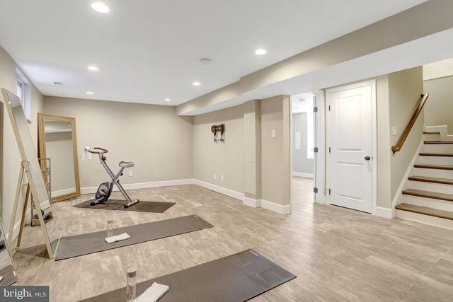 6940 CAVALIER TRL, Falls Church, VA 22042