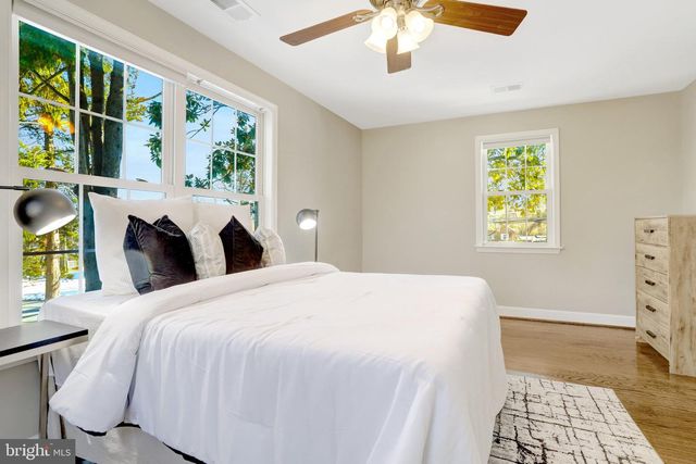 6940 CAVALIER TRL, Falls Church, VA 22042