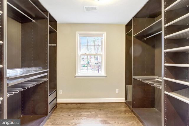 6940 CAVALIER TRL, Falls Church, VA 22042