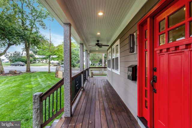 6940 CAVALIER TRL, Falls Church, VA 22042