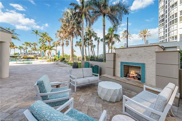 4551 Gulf Shore BLVD N 706, Naples, FL 34103