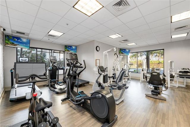 4551 Gulf Shore BLVD N 706, Naples, FL 34103