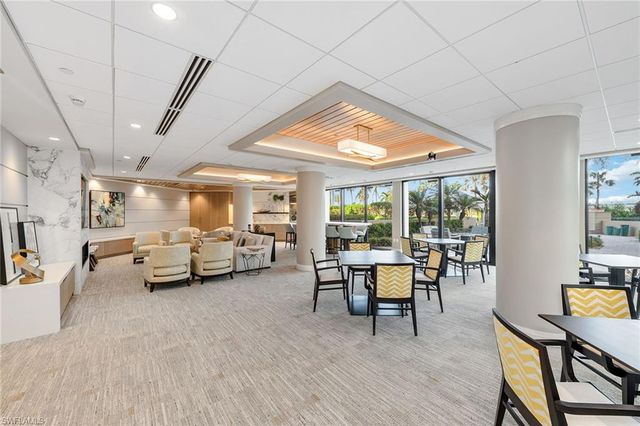 4551 Gulf Shore BLVD N 706, Naples, FL 34103