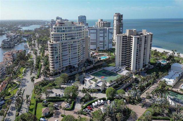 4551 Gulf Shore BLVD N 706, Naples, FL 34103