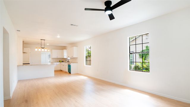 3416 Thannisch Avenue, Fort Worth, TX 76105