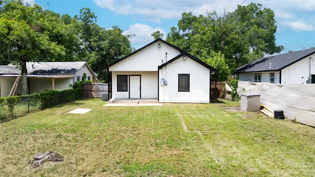 3416 Thannisch Avenue, Fort Worth, TX 76105