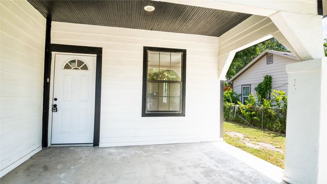 3416 Thannisch Avenue, Fort Worth, TX 76105