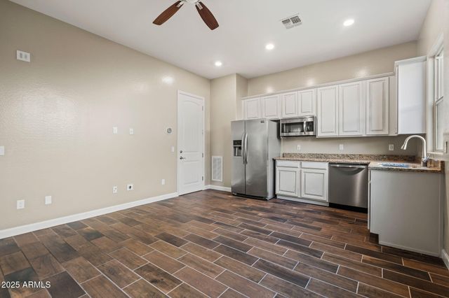 20822 W HILLCREST Boulevard, Buckeye, AZ 85396