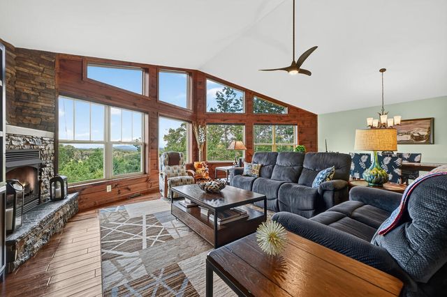 78 Longview Lane, Blue Ridge, GA 30513