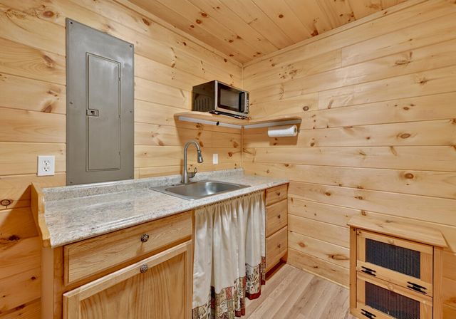 78 Longview Lane, Blue Ridge, GA 30513