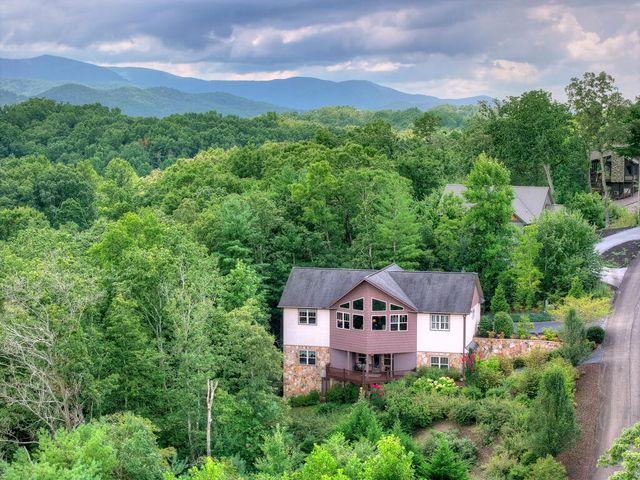 78 Longview Lane, Blue Ridge, GA 30513