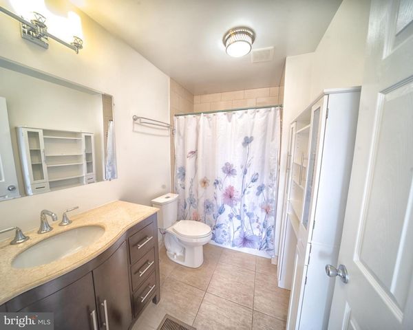 4073 NORBECK SQUARE DR, Rockville, MD 20853