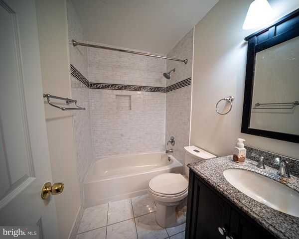 4073 NORBECK SQUARE DR, Rockville, MD 20853