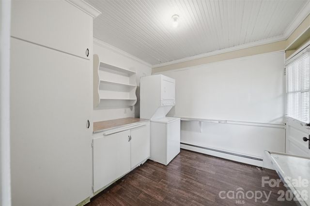 2711 SE 8th Avenue SE, Hickory, NC 28602