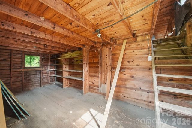 2711 SE 8th Avenue SE, Hickory, NC 28602