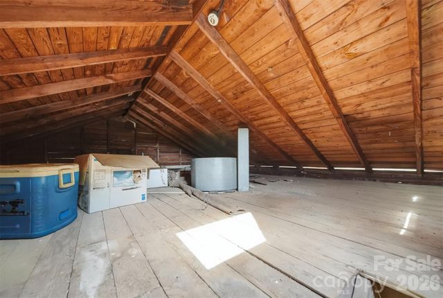 2711 SE 8th Avenue SE, Hickory, NC 28602