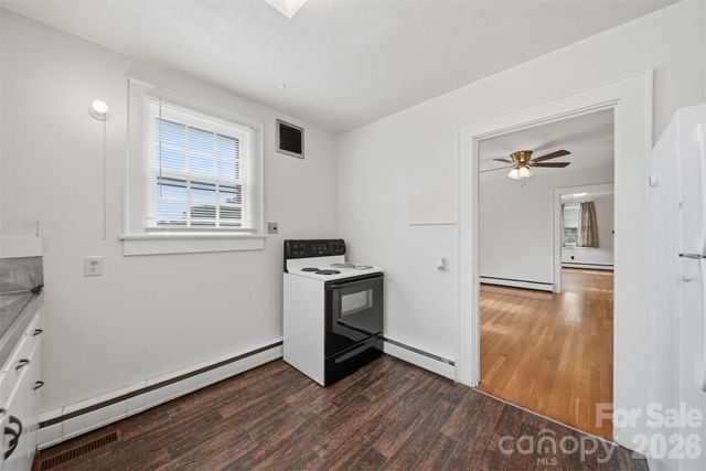 2711 SE 8th Avenue SE, Hickory, NC 28602