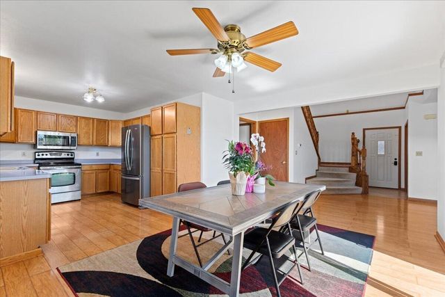 1416 Villa Park COURT, West Bend, WI 53090