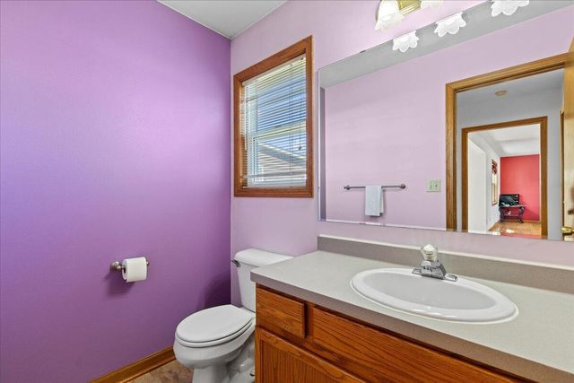 1416 Villa Park COURT, West Bend, WI 53090