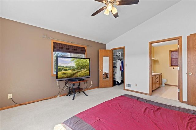 1416 Villa Park COURT, West Bend, WI 53090