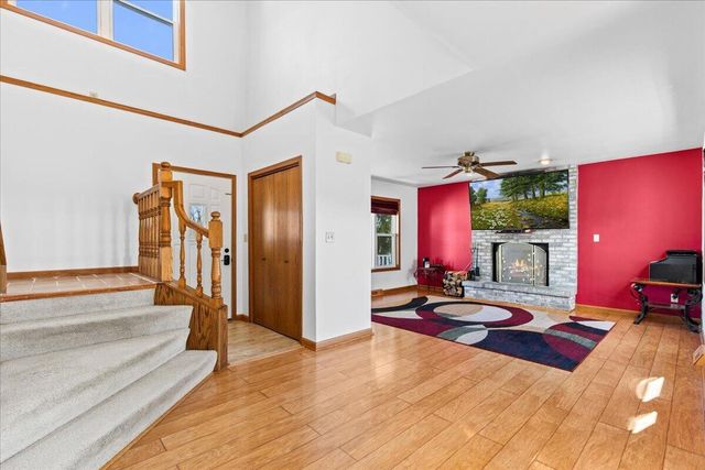 1416 Villa Park COURT, West Bend, WI 53090
