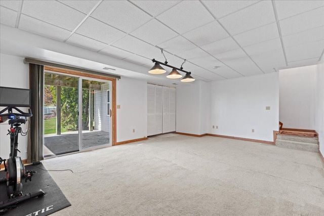 1416 Villa Park COURT, West Bend, WI 53090