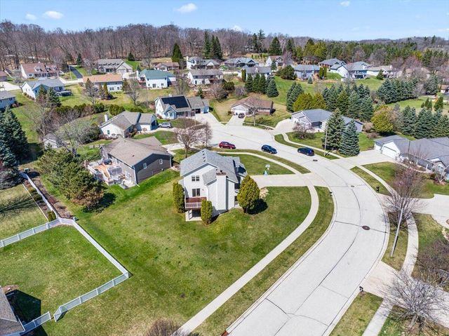 1416 Villa Park COURT, West Bend, WI 53090