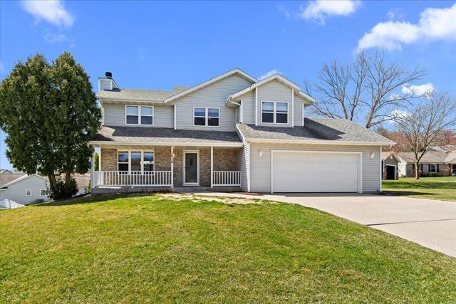 1416 Villa Park COURT, West Bend, WI 53090