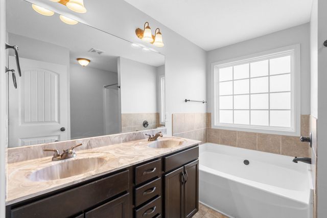 2329 Spike Ct, Clarksville, TN 37040