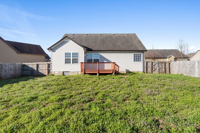 2329 Spike Ct, Clarksville, TN 37040